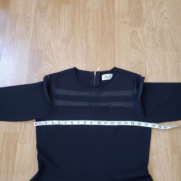 Eliza J Illusion Stripe Fit & Flare Dress size Large in Black - Picture 9 of 11